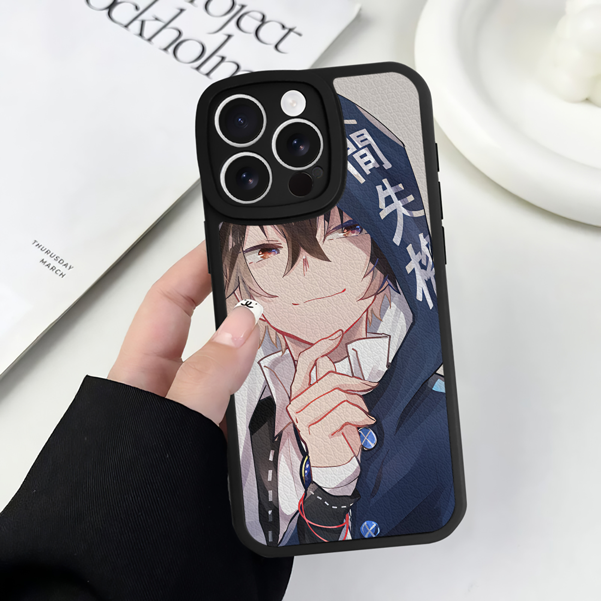 （画像用） 文豪ストレイドッグス Bungo Stray Dogs 【iPhone 16シリーズ対応】シリコンスマホケース（レザー調） 材質：シリコン